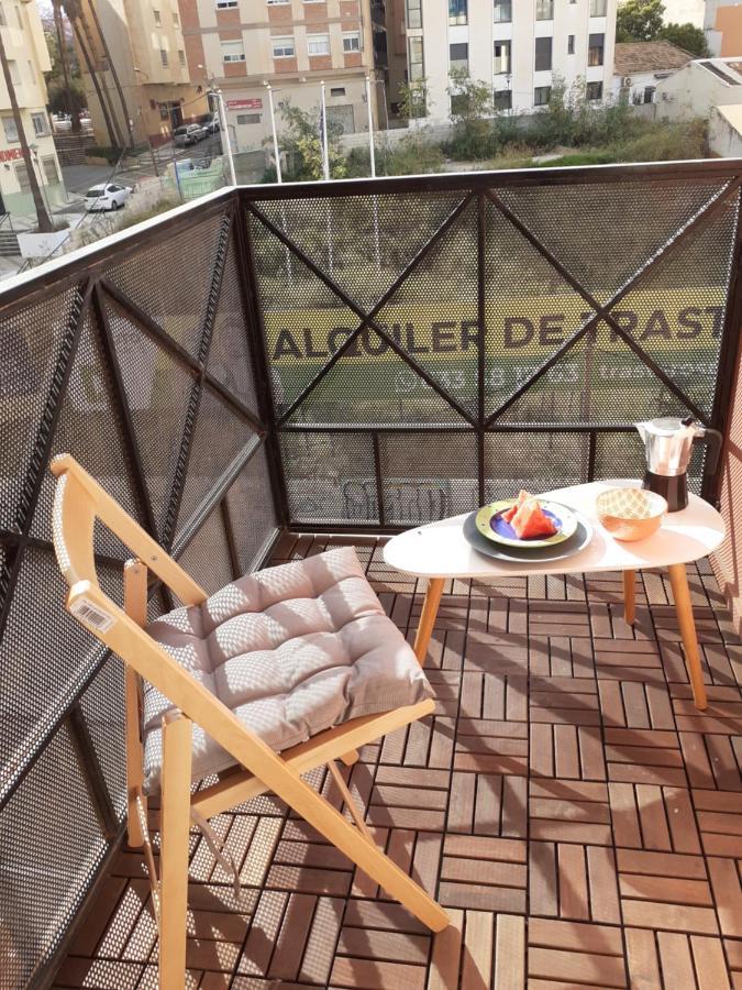 マラガApartamento Plaza Capuchinosアパートメント エクステリア 写真